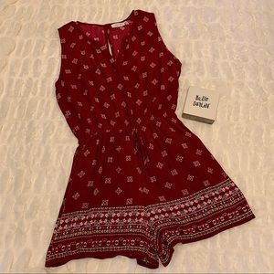 ❗️3/$20❗️RD Style Sleeveless Romper